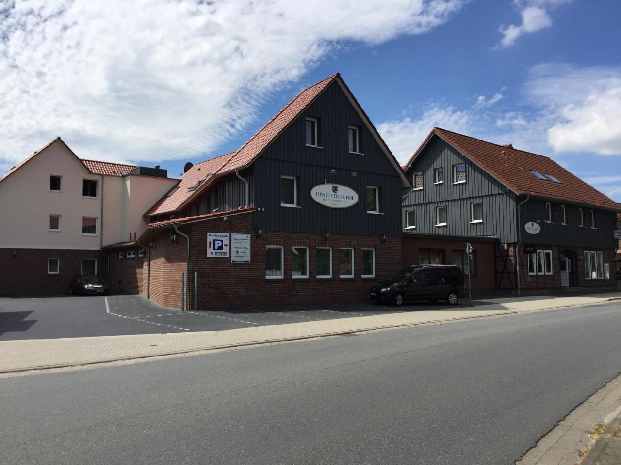Hotel Isenbuetteler Hof מראה חיצוני תמונה